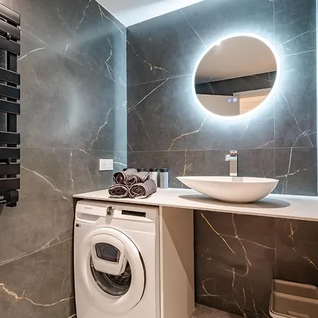 Near Old Town And Fully Renovated Appartamento *